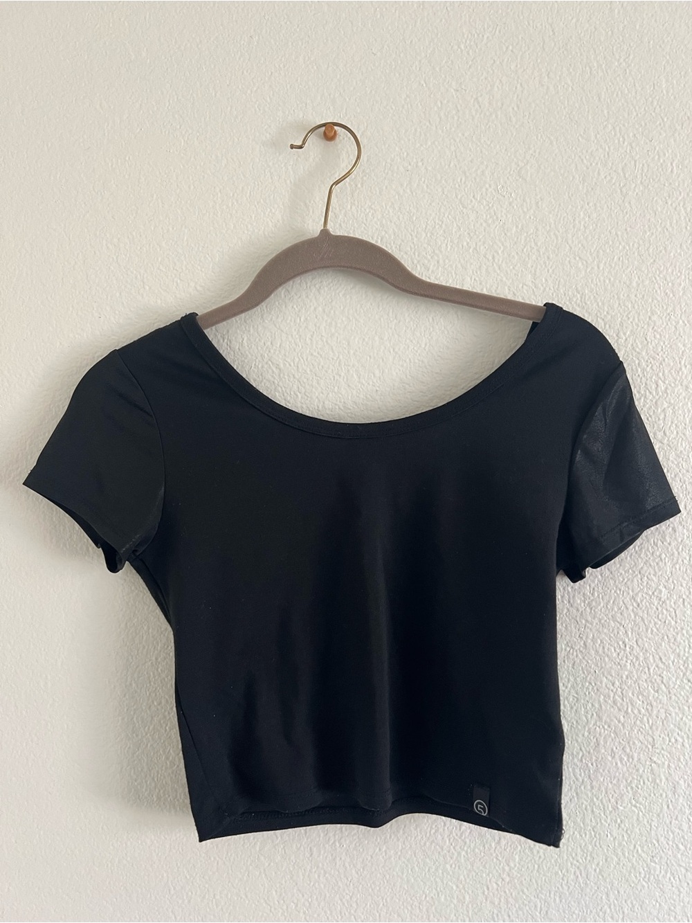 Aeropostale Black Scoop Neck Crop Top